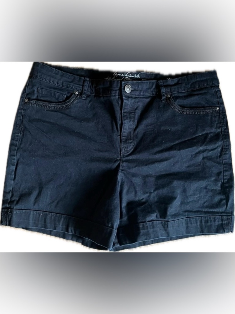 Gloria Vanderbilt All around slimming effect shorts. Excellent condition!